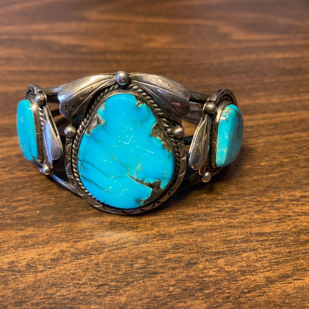 Navajo Signed Vintage 3 Stone Kingman Turquoise & Sterling Silver Bracelet Rare